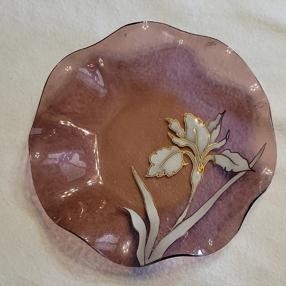 Elegant Purple Glass Plate With Iris